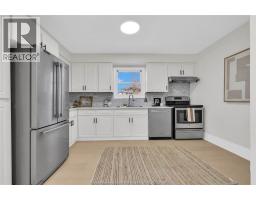 Laundry room - 884 Moy, Windsor, ON N9A2N8 Photo 6