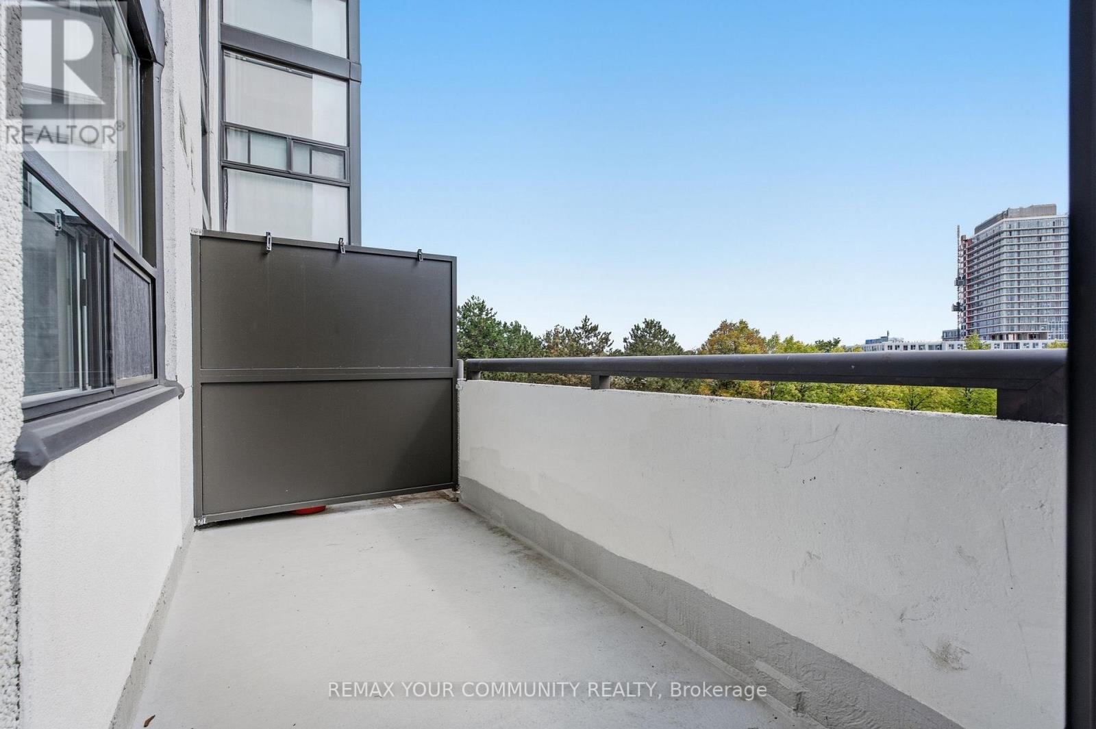 20 Harding Boulevard — photo 31