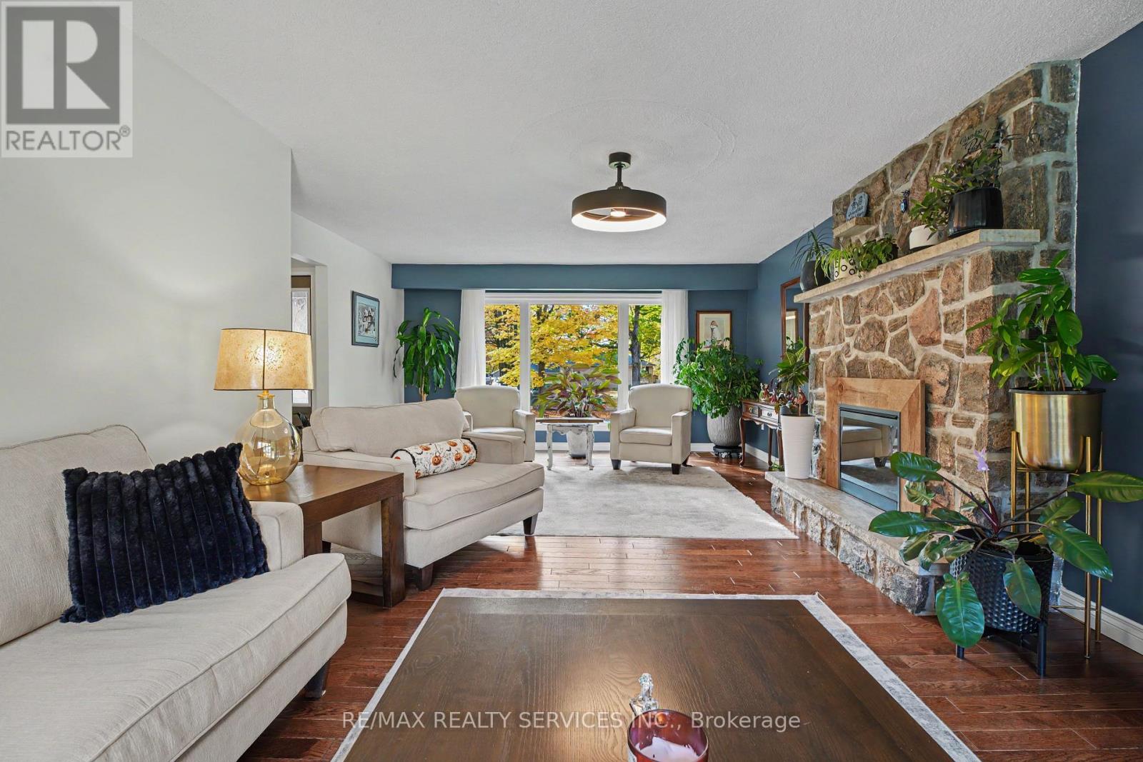 553 HOMELAND DRIVE - 12