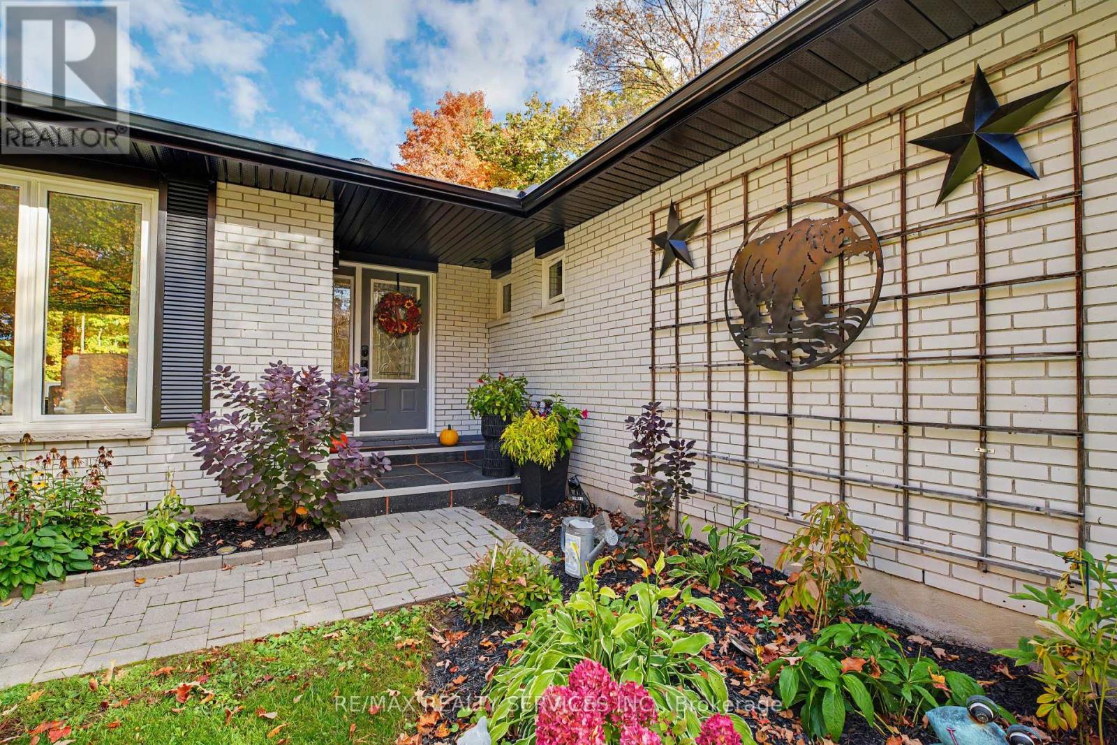 553 HOMELAND DRIVE - 44