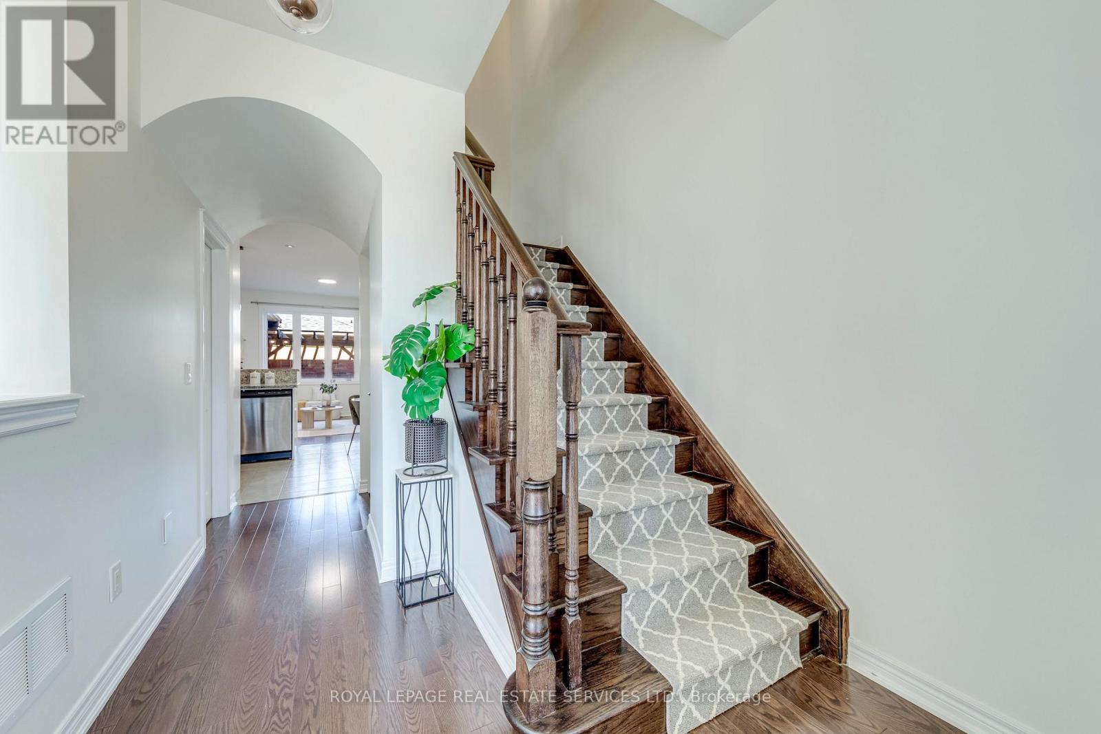 3117 NEYAGAWA BOULEVARD - 28