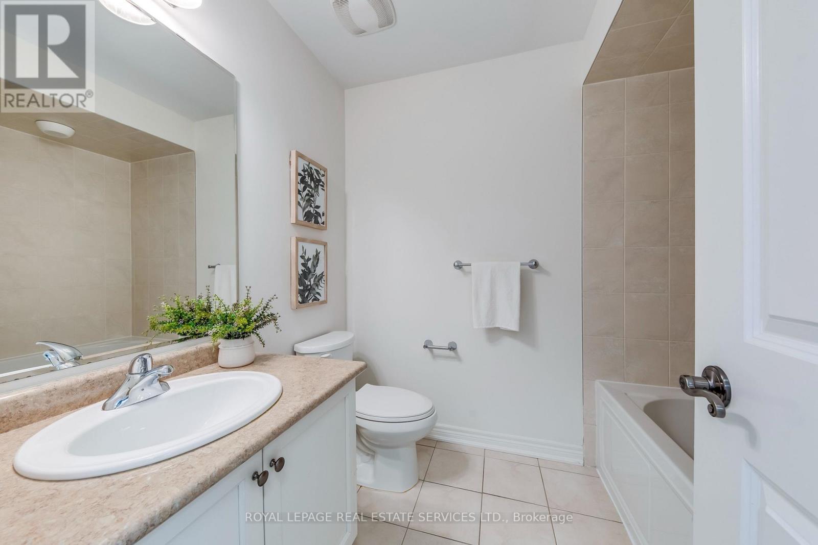 3117 Neyagawa Boulevard, Oakville, ON photo 39