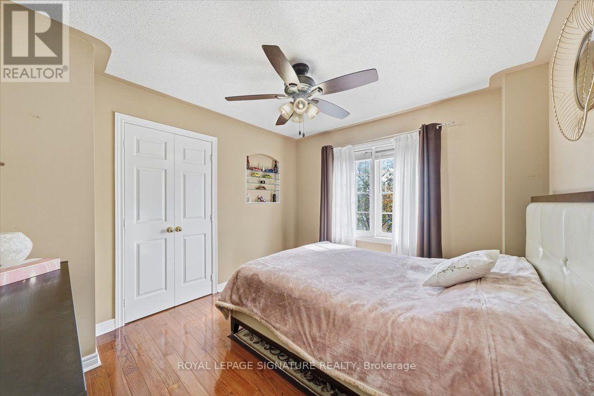 7010 Gooderham Estate Boulevard, Mississauga, ON photo 24