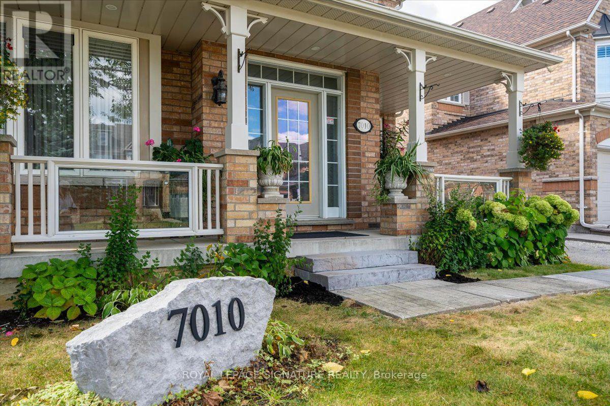 7010 Gooderham Estate Boulevard, Mississauga, ON photo 4
