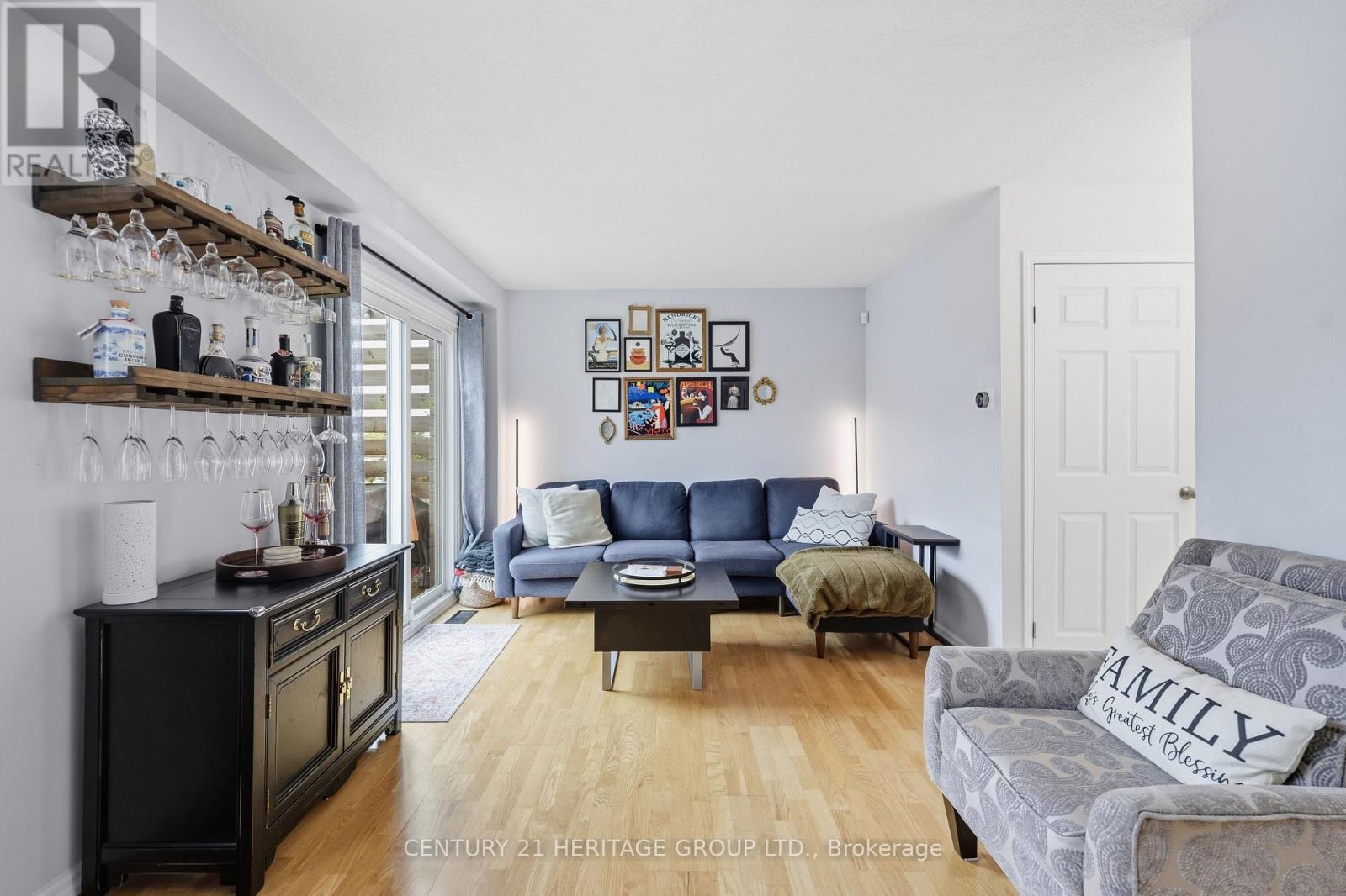 467 TEMPLEMEAD DRIVE - 10