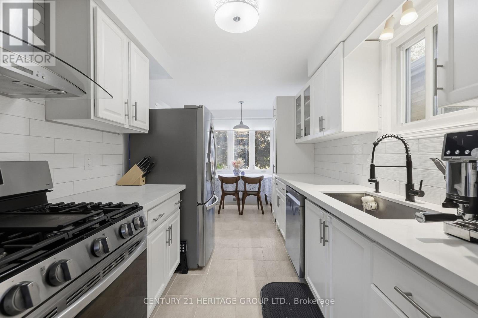 467 TEMPLEMEAD DRIVE - 12