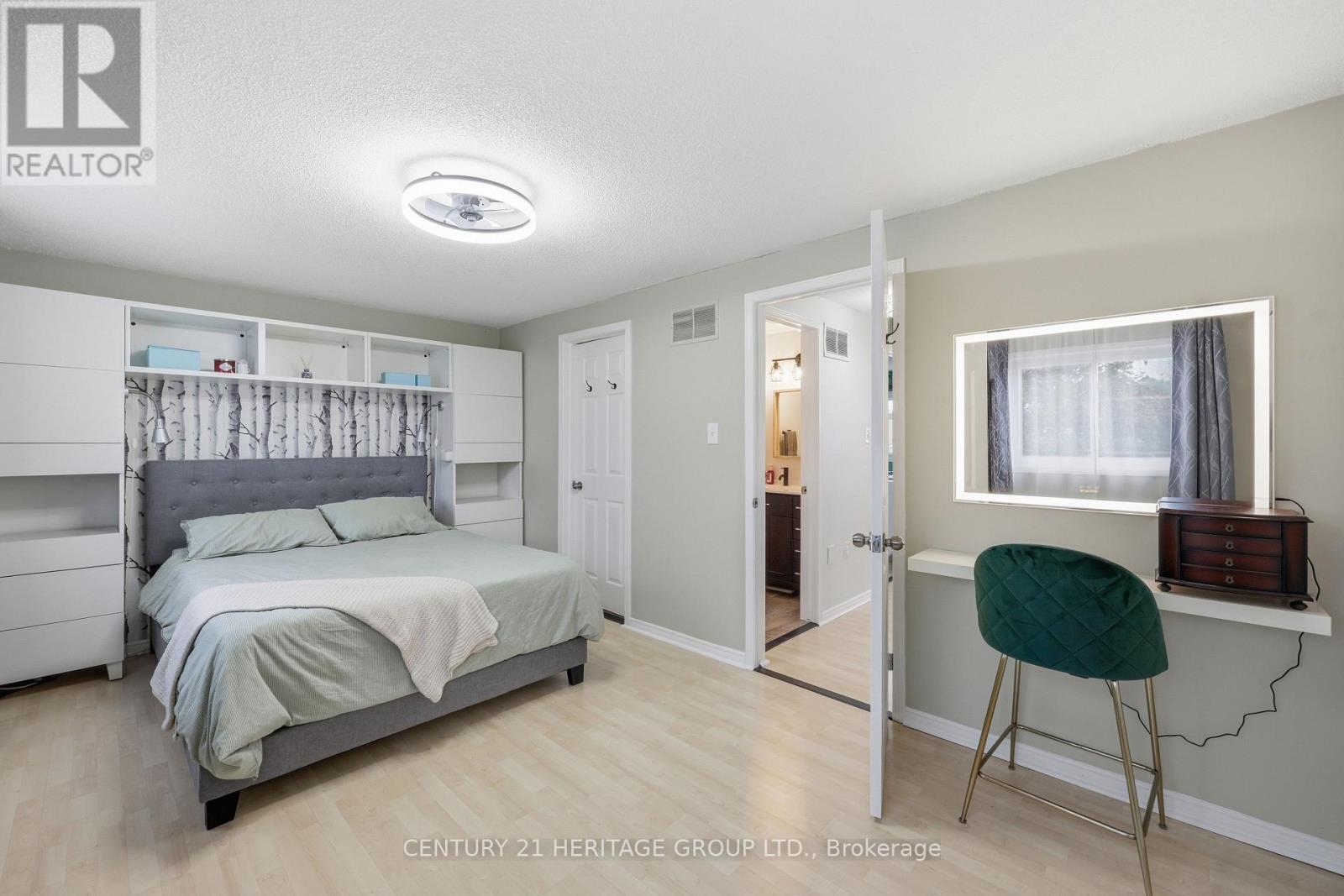 467 TEMPLEMEAD DRIVE - 18