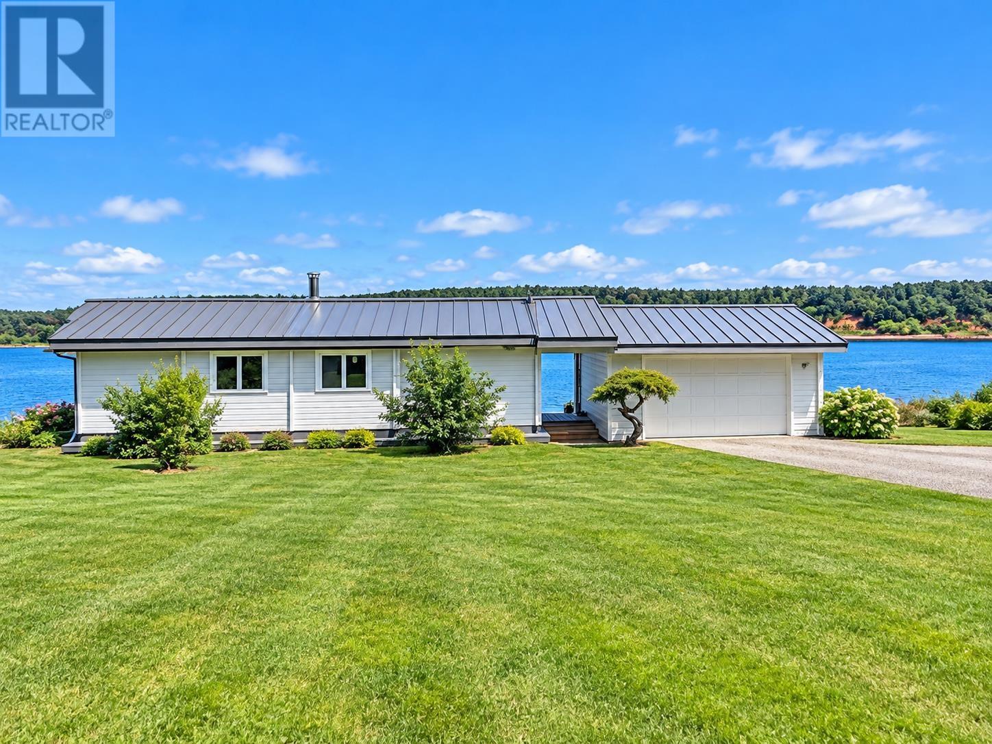 110 Bayview Drive - 1