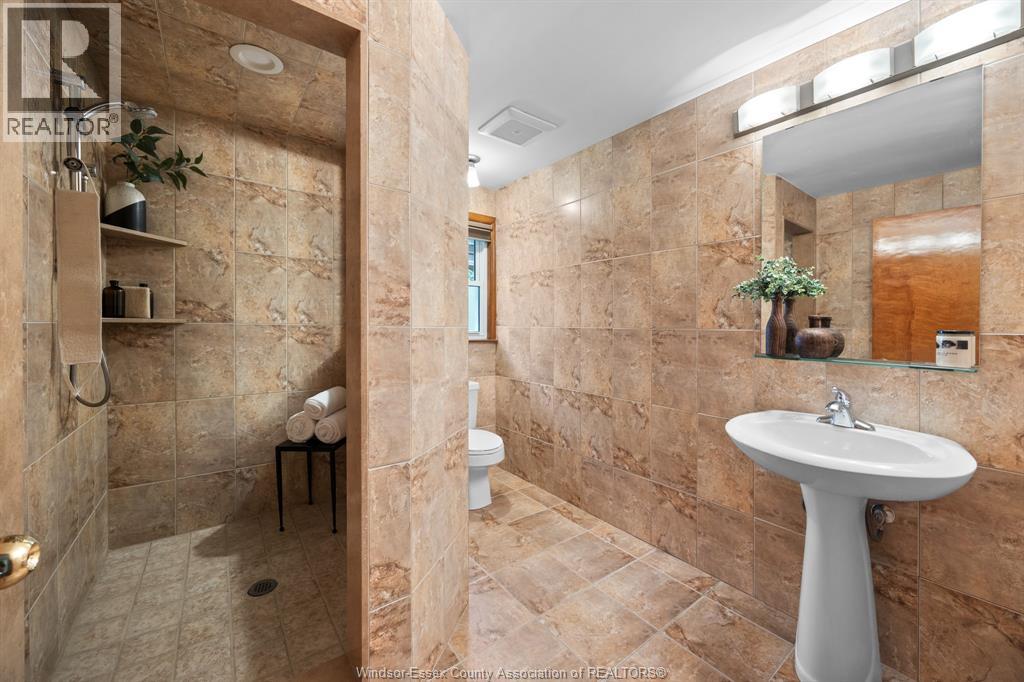 1109 Parkview AVENUE - 10