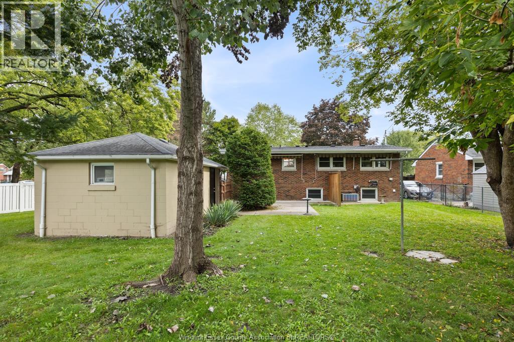 1109 Parkview AVENUE - 23