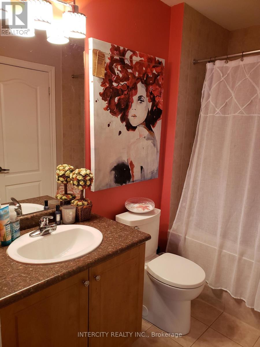 Photo 9 of 59 Alysha Way, Vaughan (Patterson)