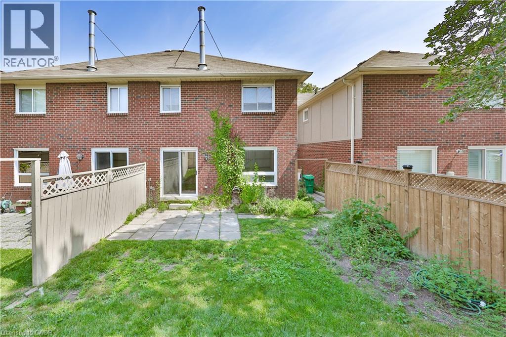 4635 Regents Terrace — photo 29