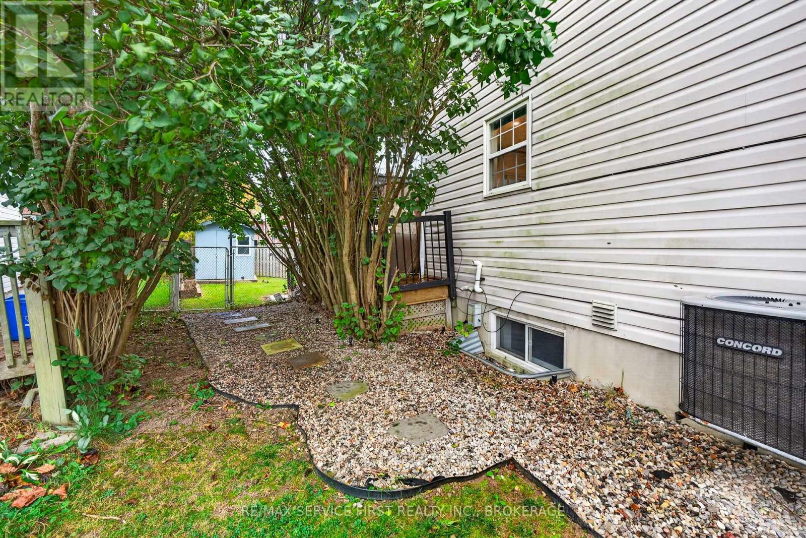 1362 THORNWOOD CRESCENT - Image 26