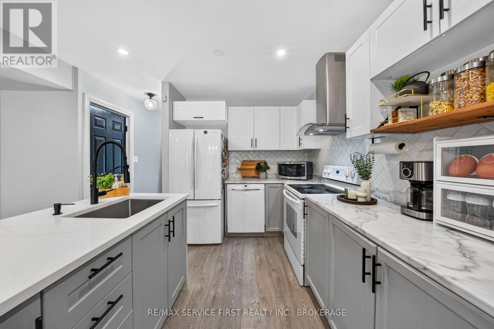 1362 THORNWOOD CRESCENT - Image 7