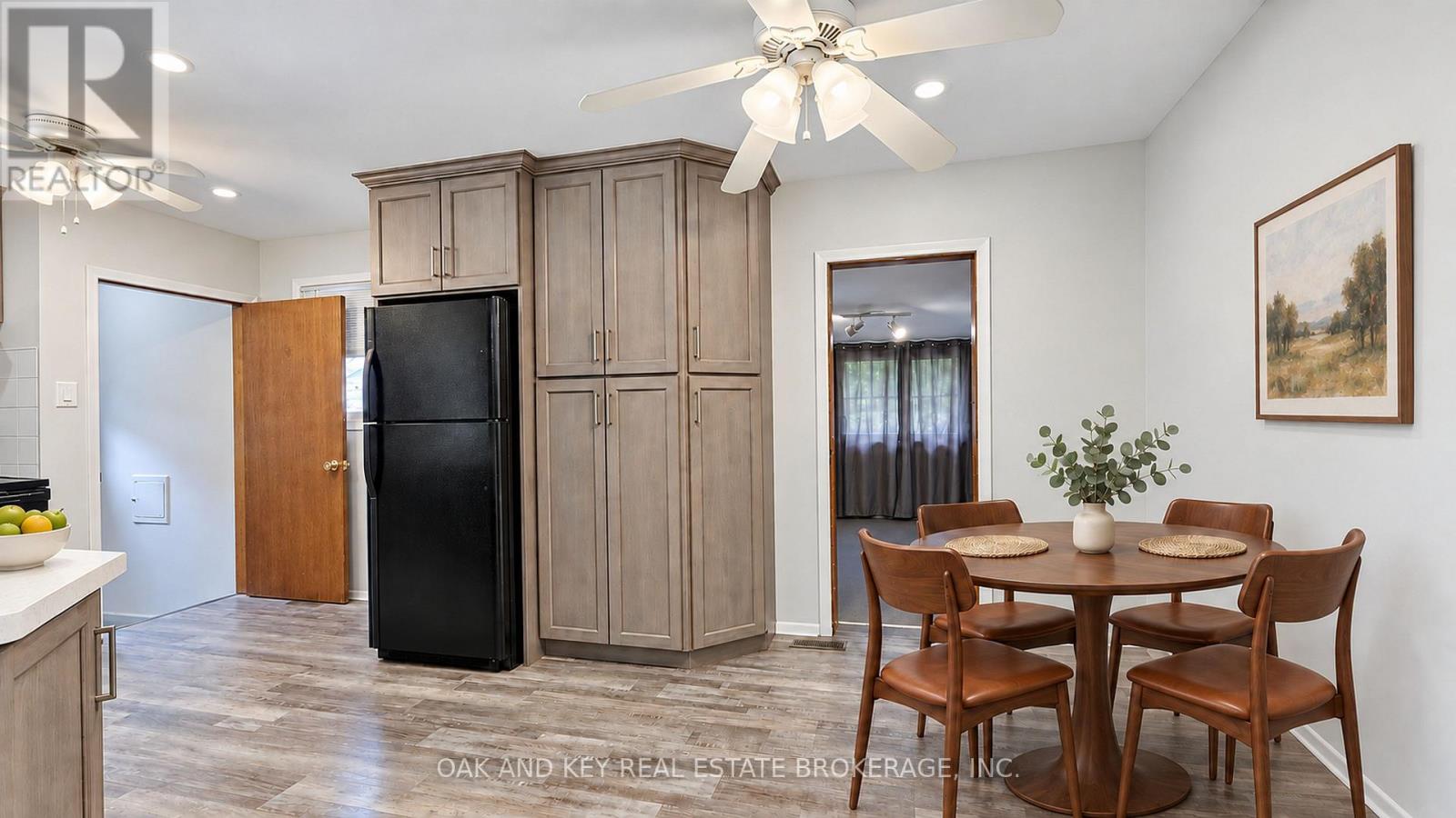564 CHIDDINGTON AVENUE - Image 17