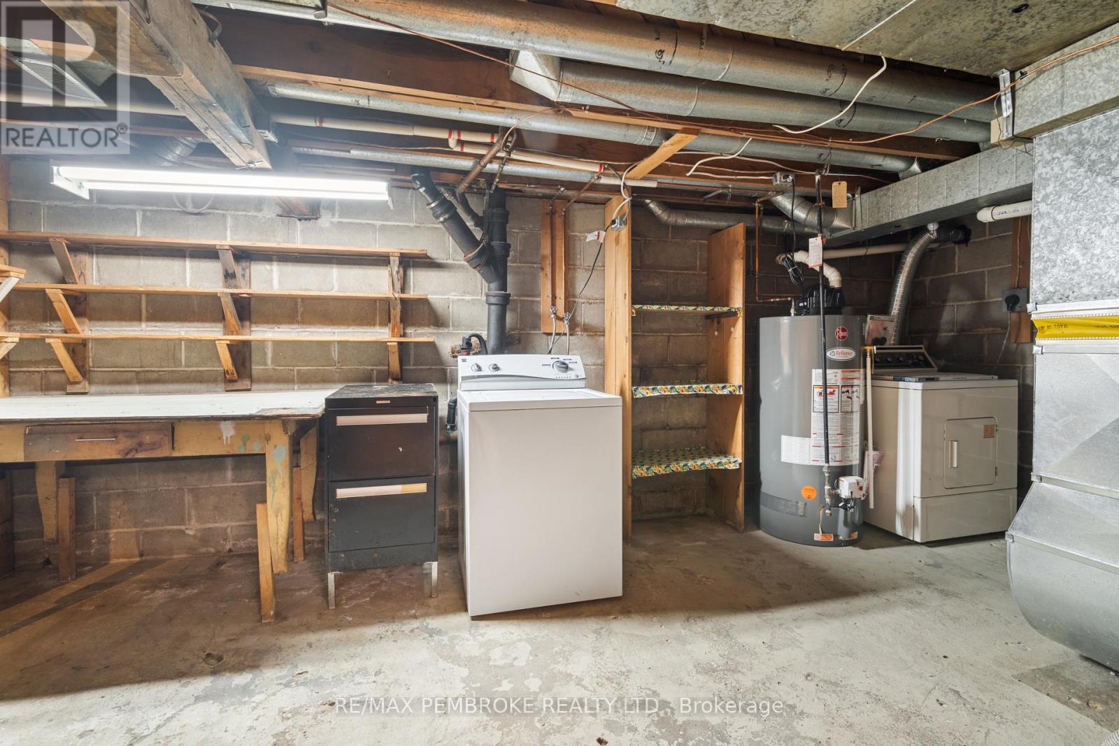 624 HAMILTON STREET W - 30