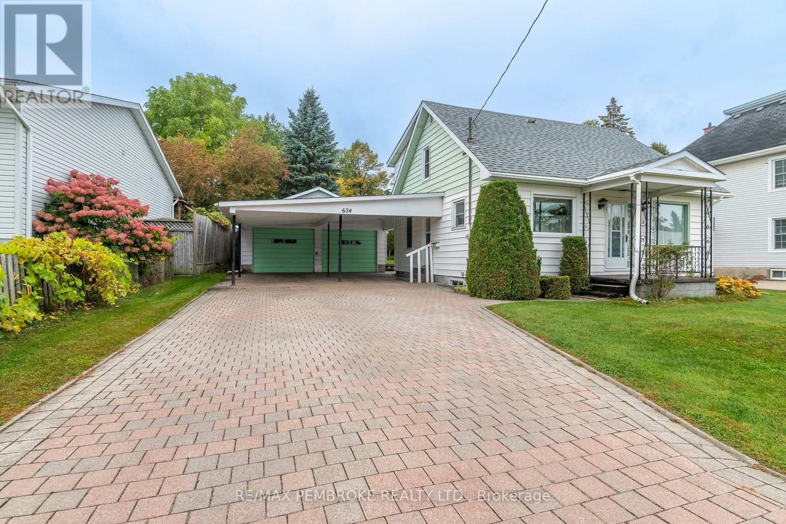624 HAMILTON STREET W - 33