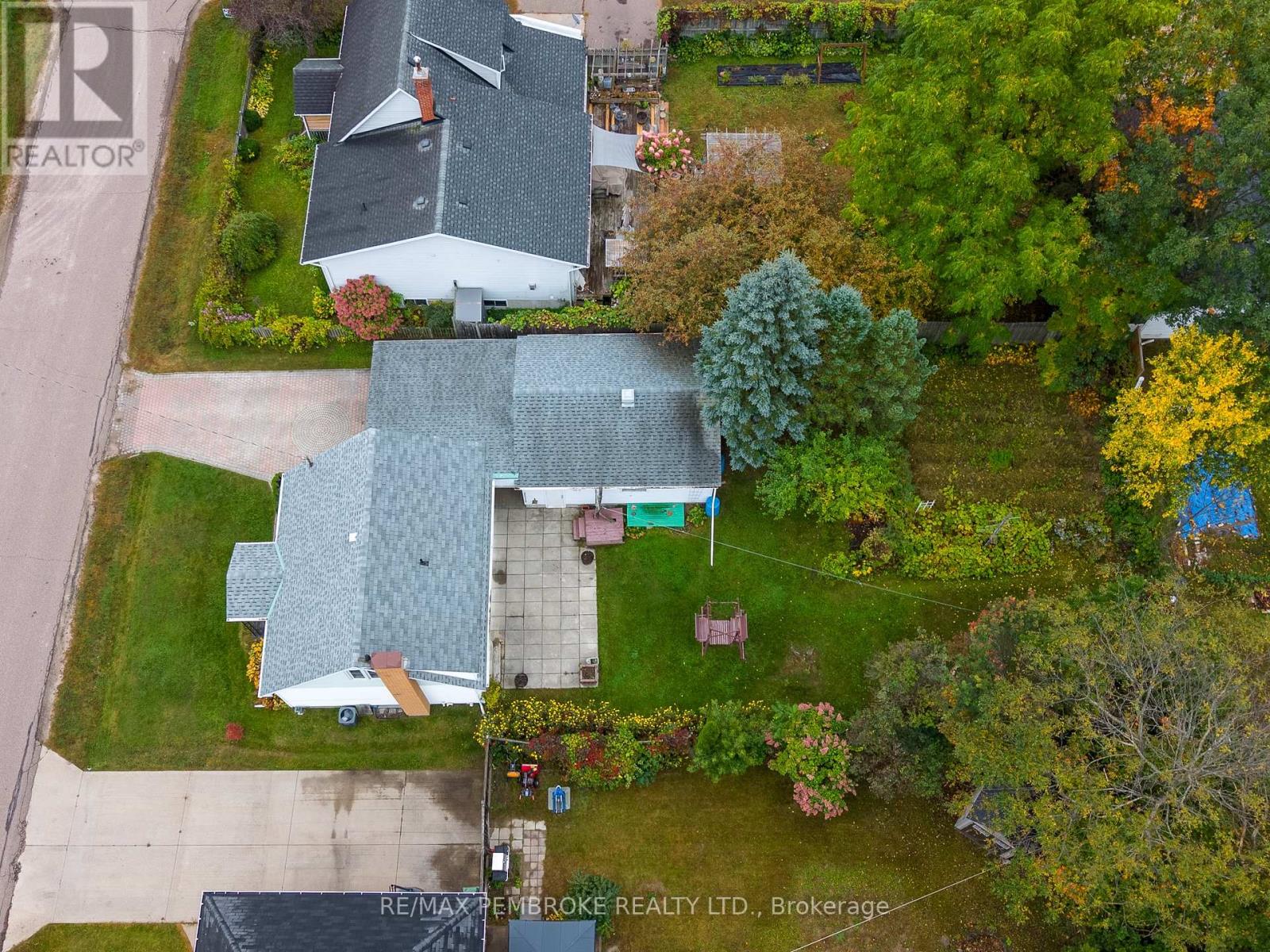 624 HAMILTON STREET W - 6