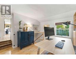 2045 Saville Row, Ottawa, ON K2A1A4 Photo 12