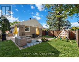 2045 Saville Row, Ottawa, ON K2A1A4 Photo 28