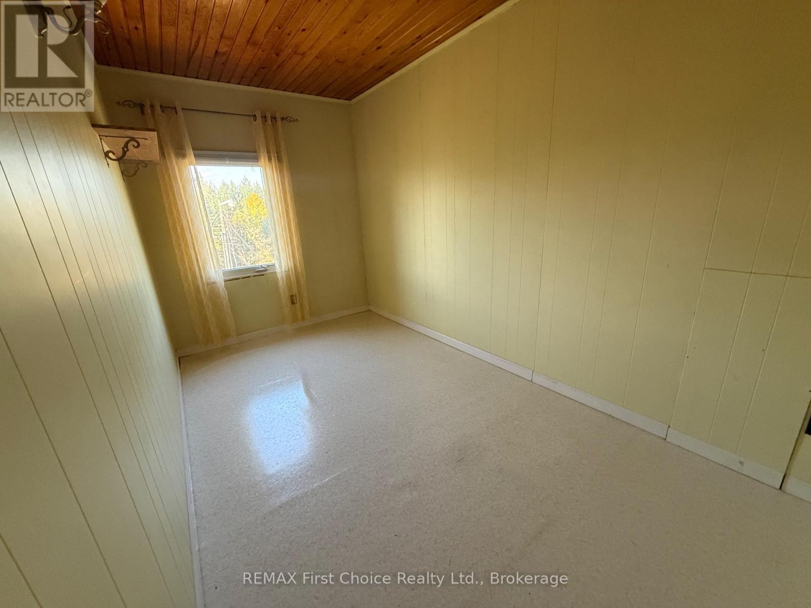 1256 TOWNLINE ROAD - 16