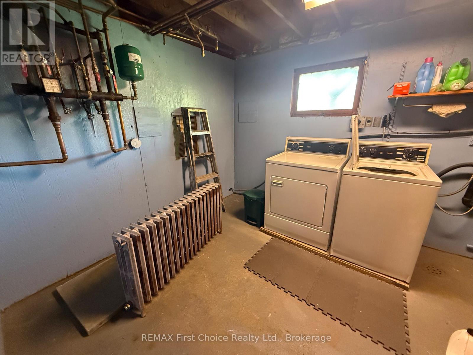 1256 TOWNLINE ROAD - 3