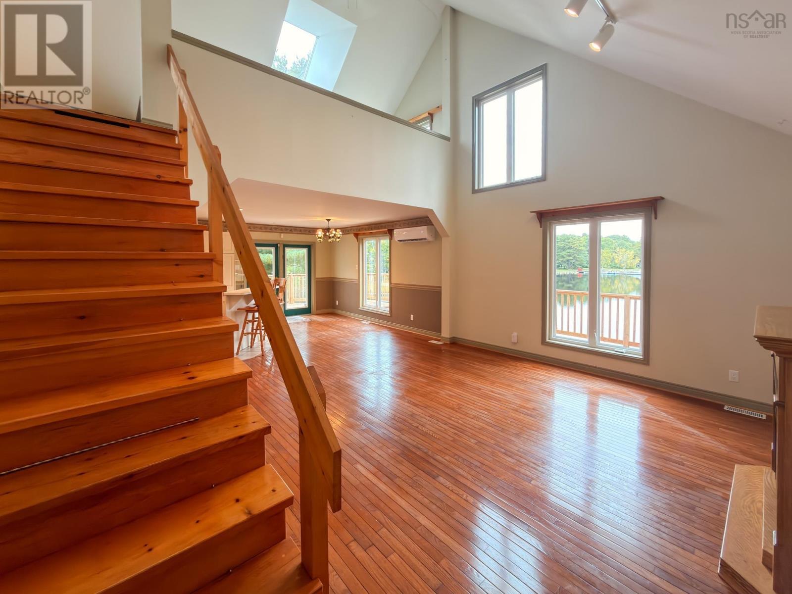 15 River Lane - Image 14