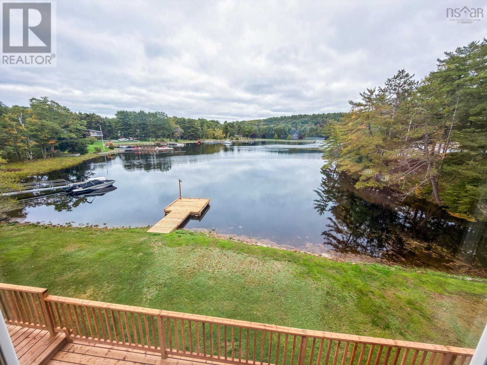 15 River Lane - Image 25