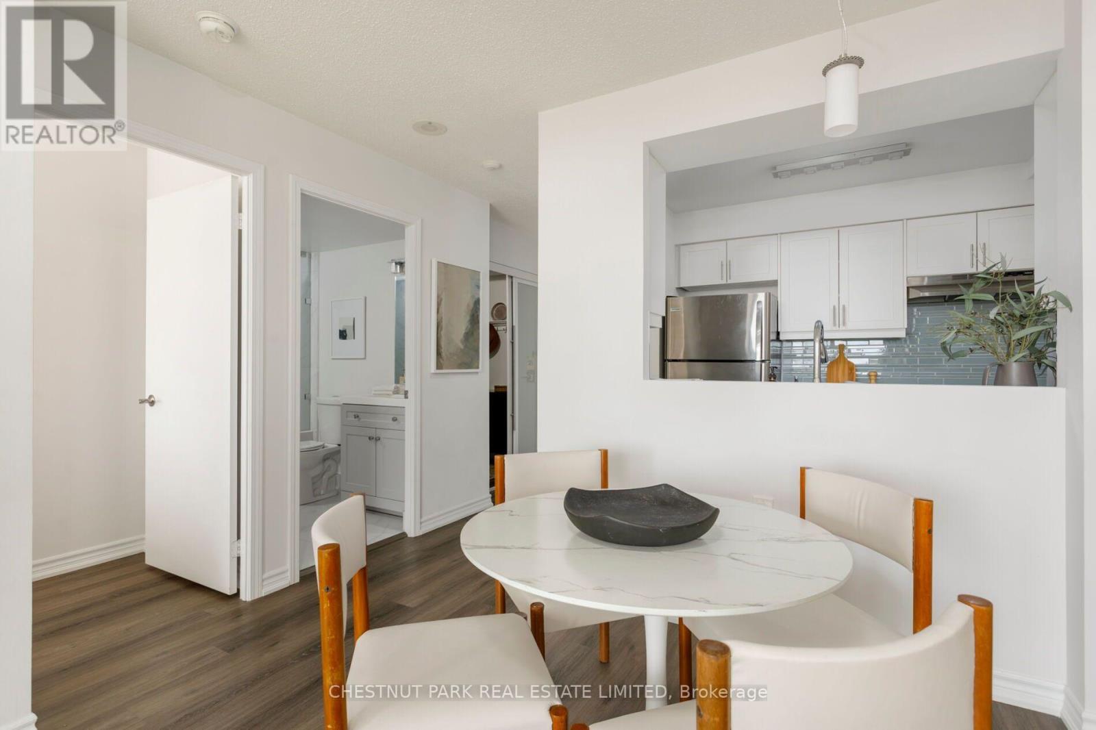 #704 650 LAWRENCE AVENUE W - 10