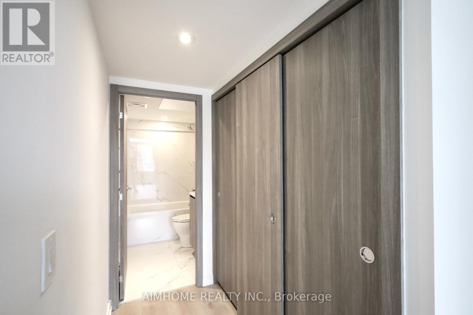 2205- 38 Widmer Street, Toronto, ON photo 12
