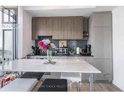 2103 - 161 Roehampton Avenue, Toronto, ON M4P0C8 Photo 12