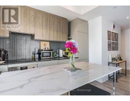 2103 - 161 Roehampton Avenue, Toronto, ON M4P0C8 Photo 13