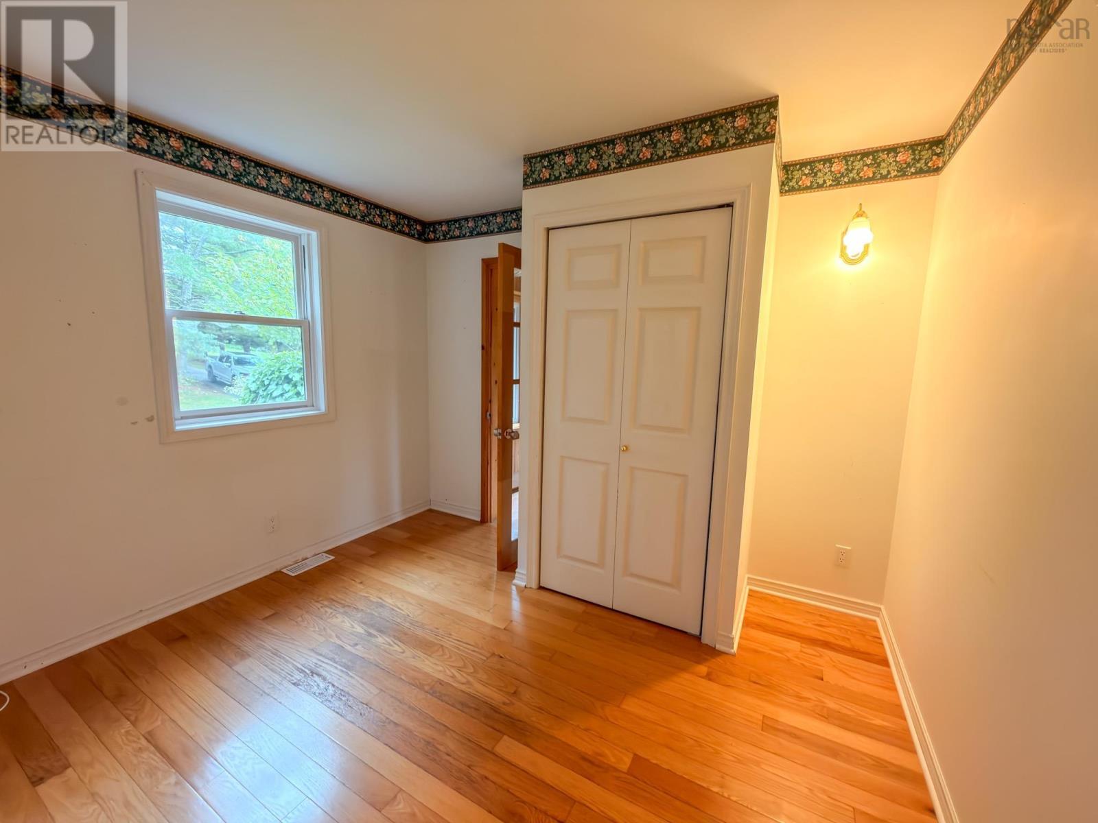 15 River Lane - Image 18