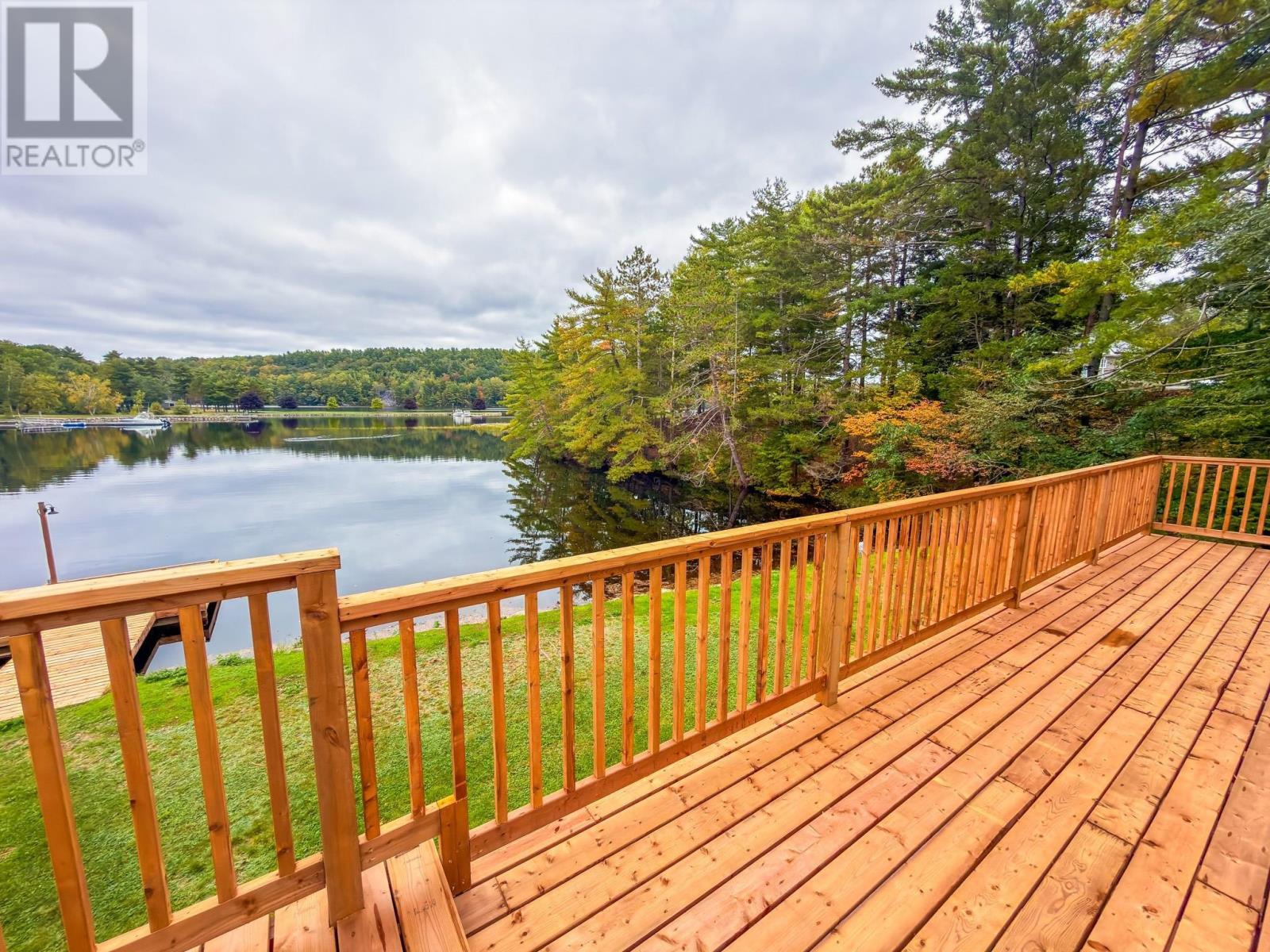 15 River Lane - Image 36