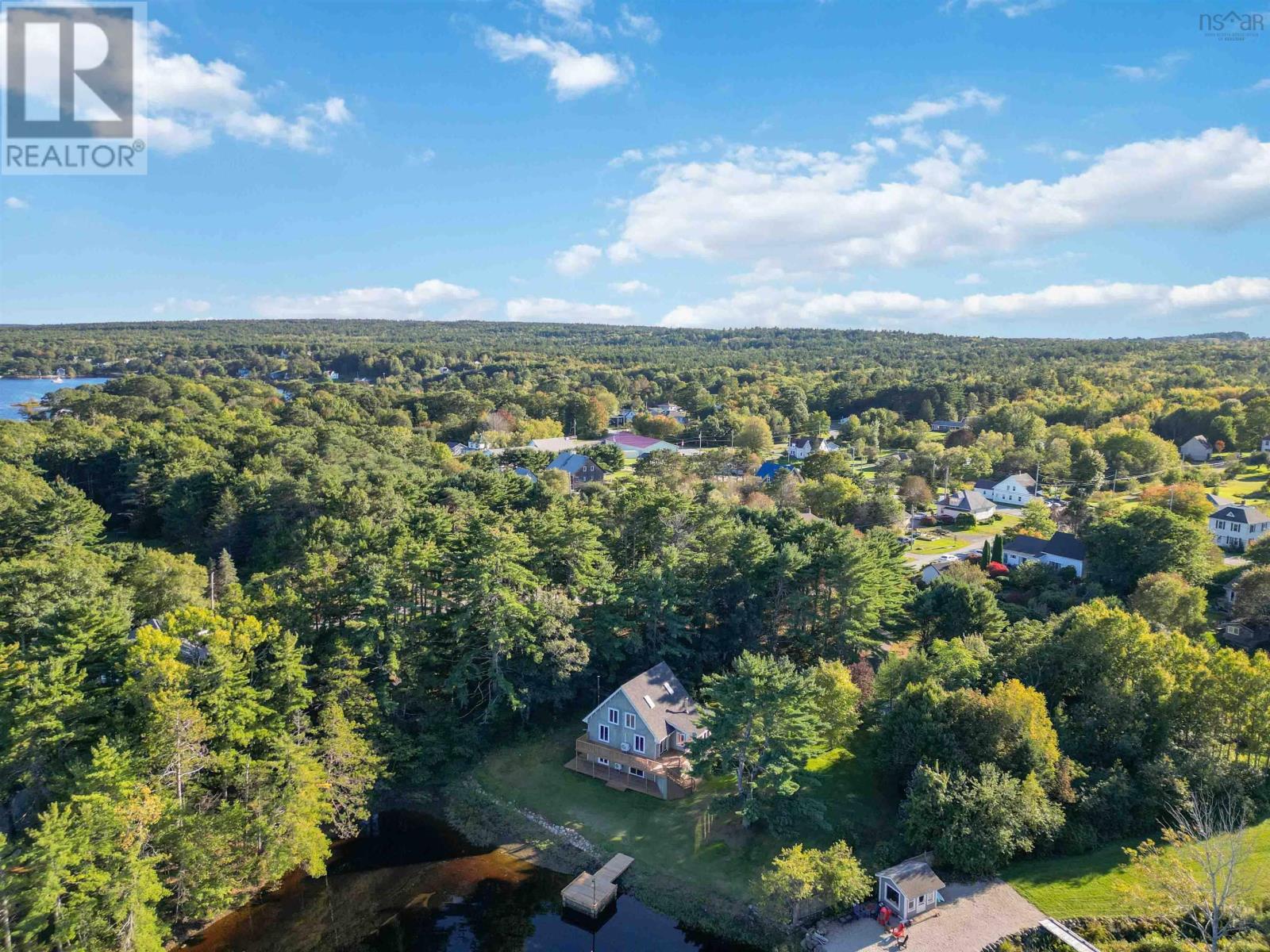 15 River Lane - Image 41