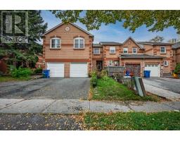 Kitchen - 742 Shanahan Boulevard, Newmarket, ON L3X1W6 Photo 6