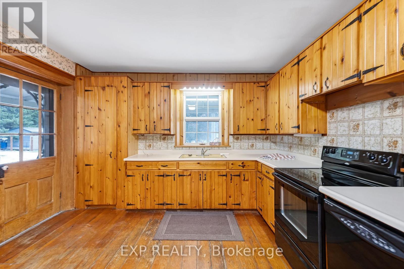 18611 LESLIE STREET - 12