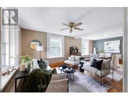 Sitting room - 18611 Leslie Street, East Gwillimbury, ON L0G1V0 Photo 6