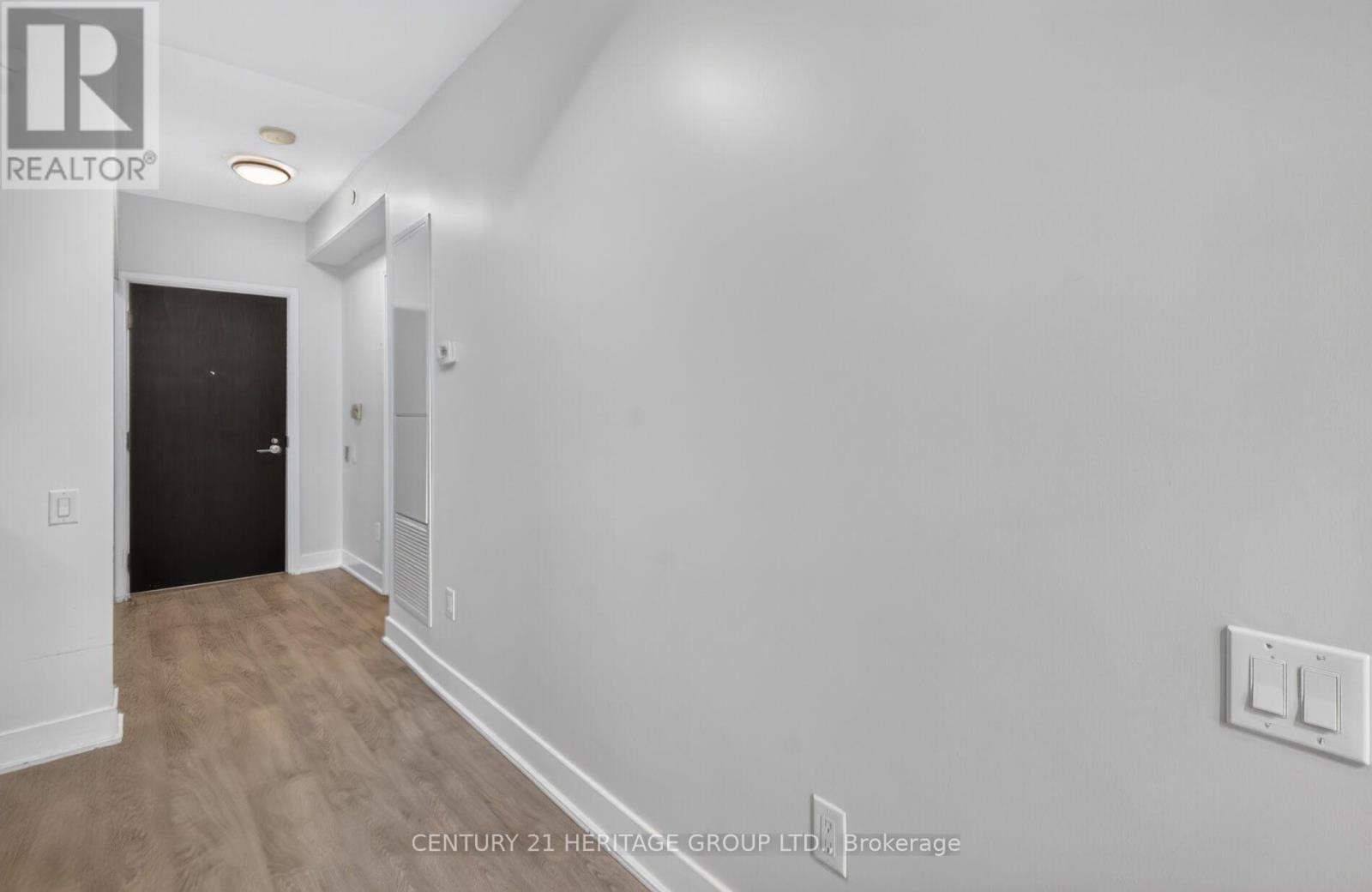 #116 7608 YONGE STREET - 8