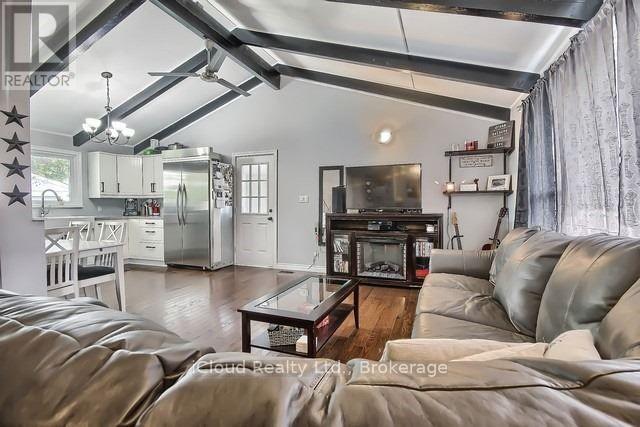 172 Silas Boulevard, Georgina, ON photo 6