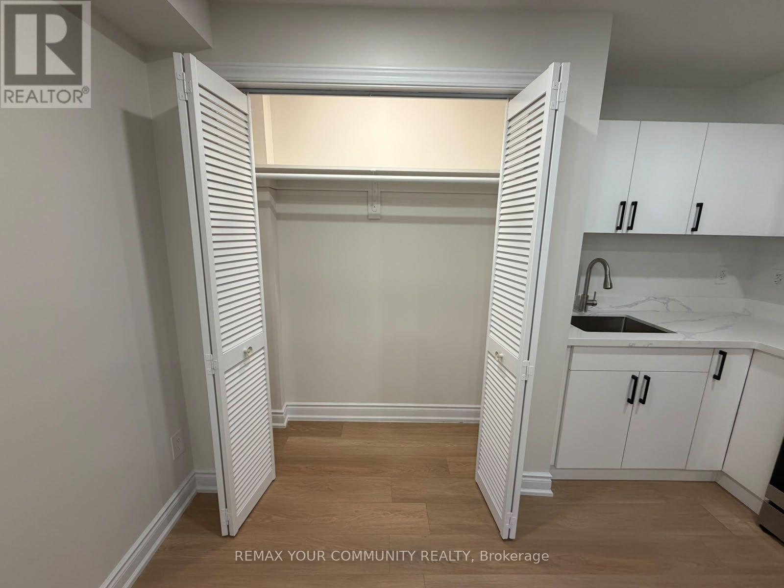 281 Ferndale Drive, Barrie photo 8