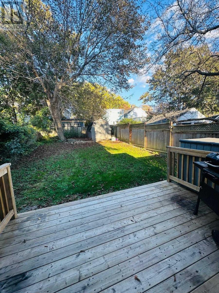 2079 & 2081 Poplar Street - Image 18