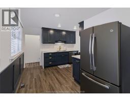 Kitchen - 81 Devon Road, Chatham, ON N7L3T7 Photo 6