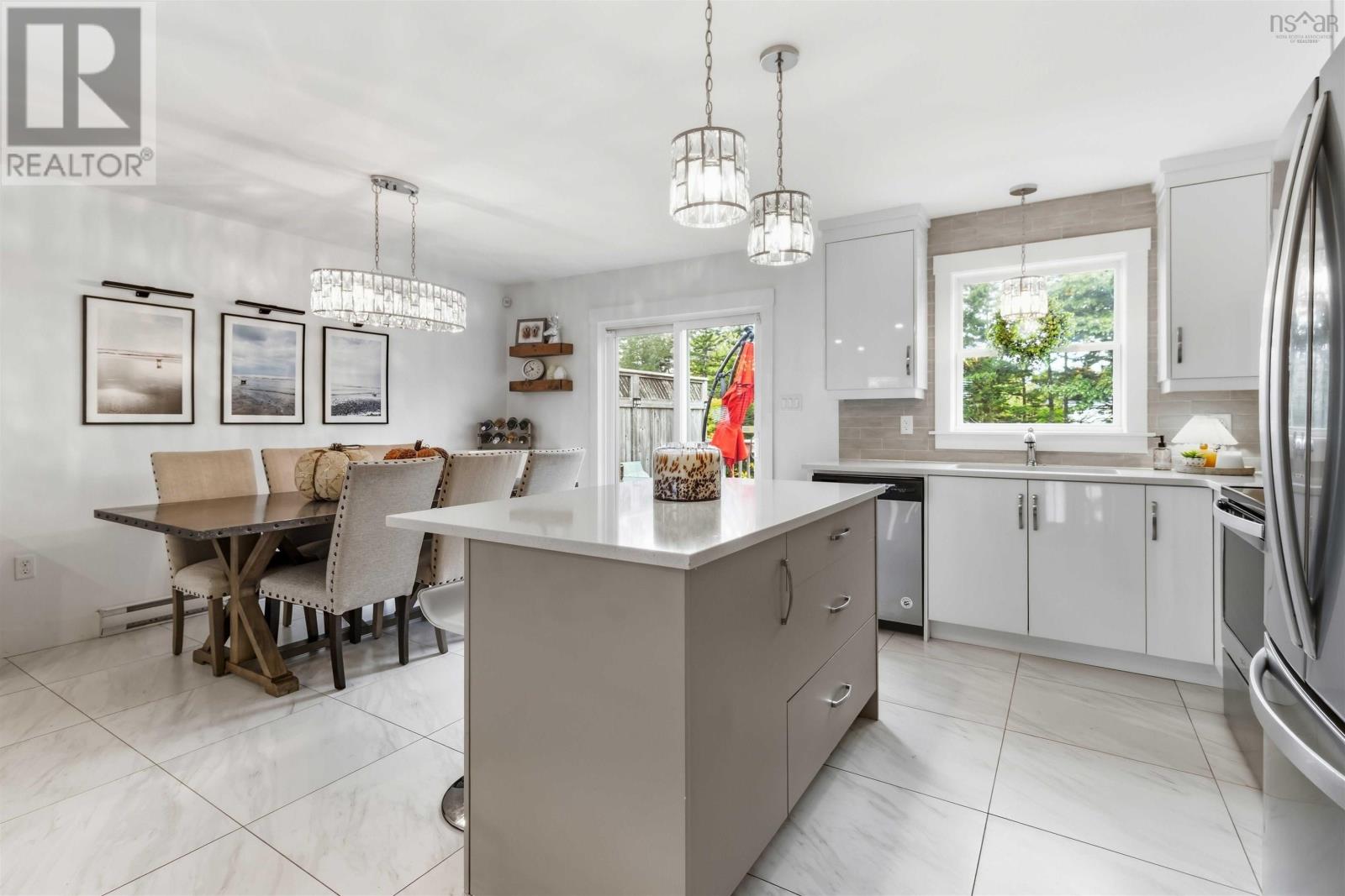 90 Hamilton Drive - Image 12