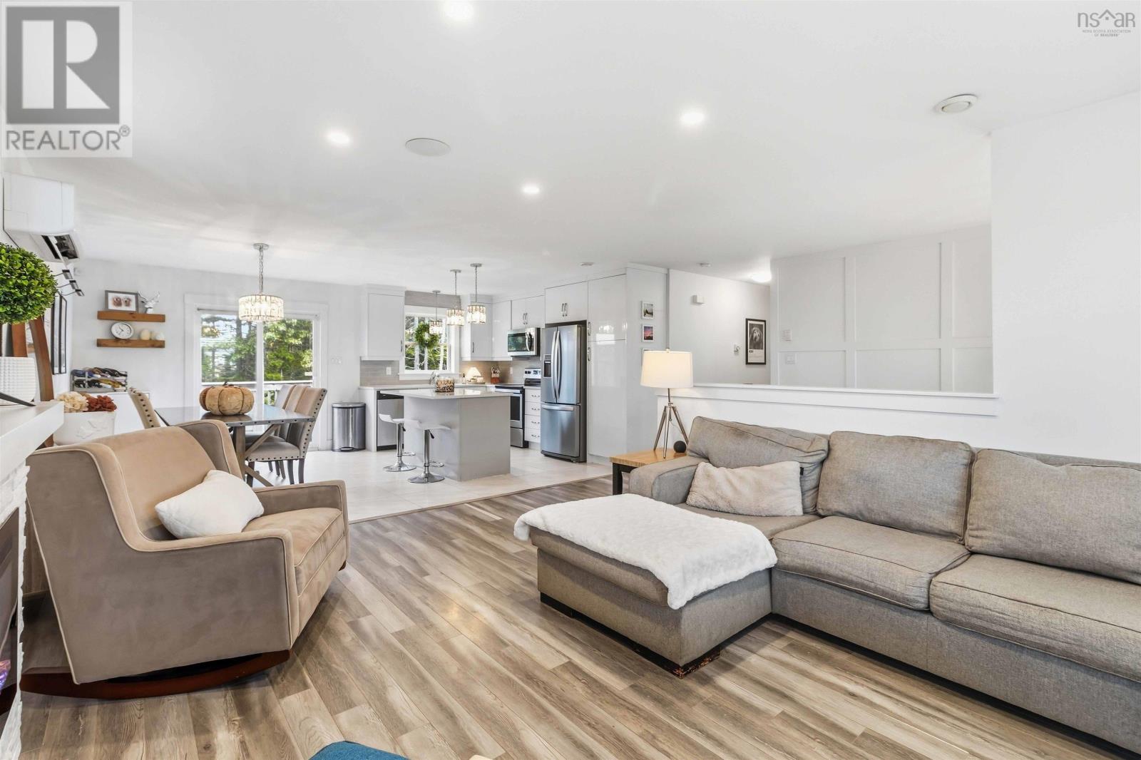90 Hamilton Drive - Image 4