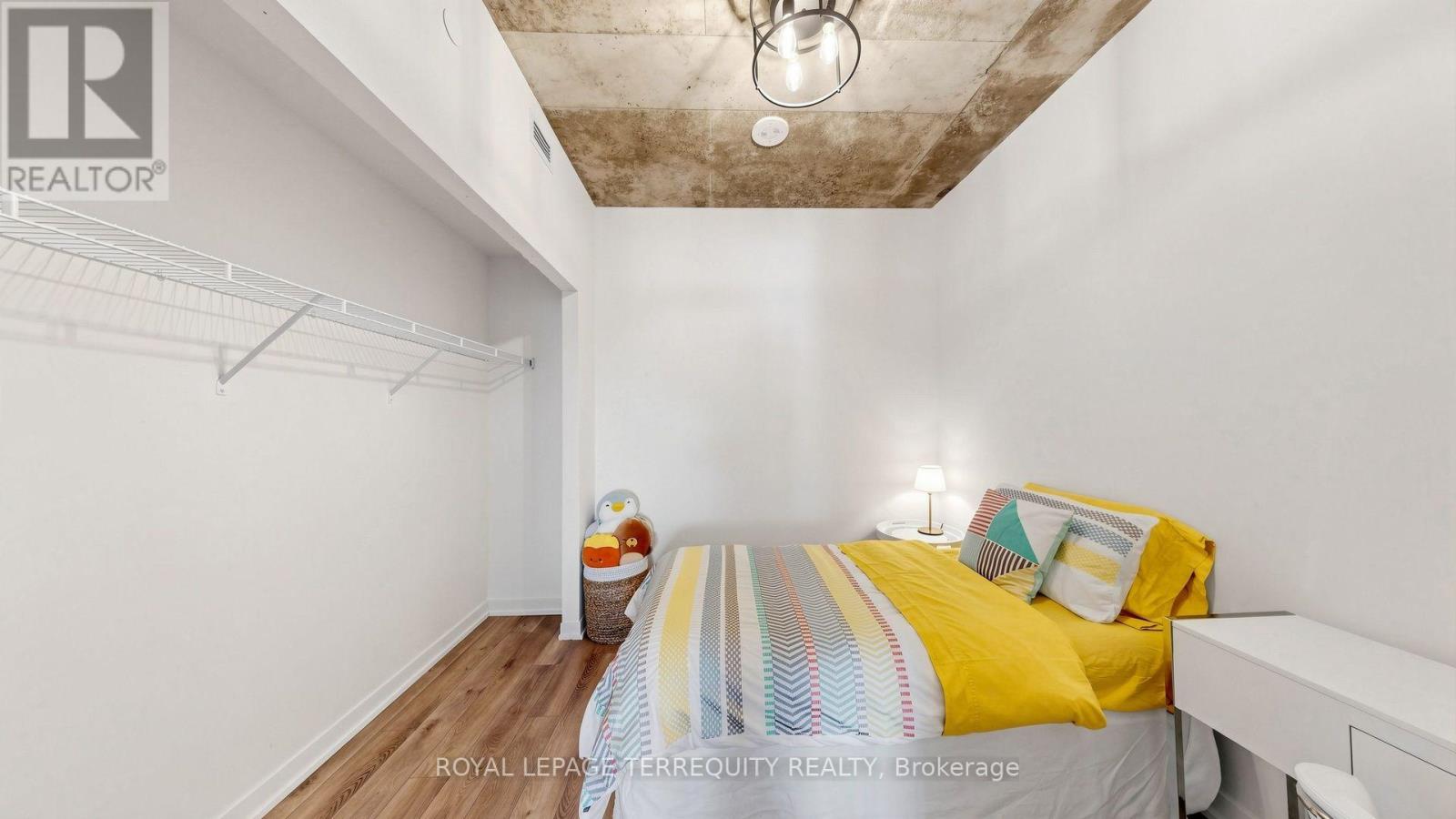 #417 1808 ST CLAIR AVENUE W - 17