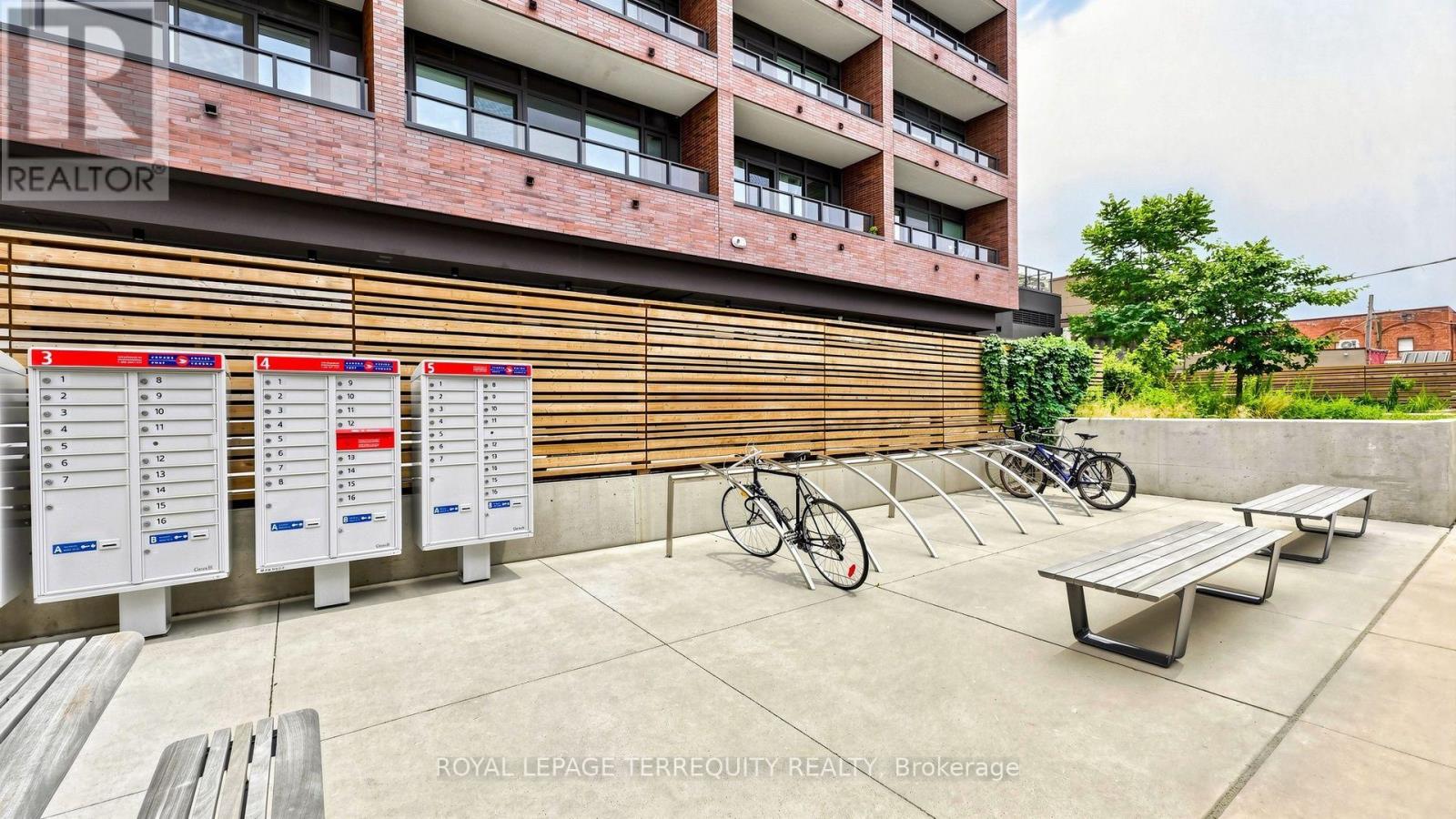 417- 1808 St Clair Avenue West, Toronto, ON photo 38