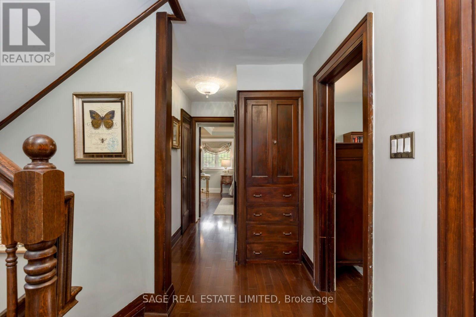 124 Brentwood Road North, Toronto, ON photo 26