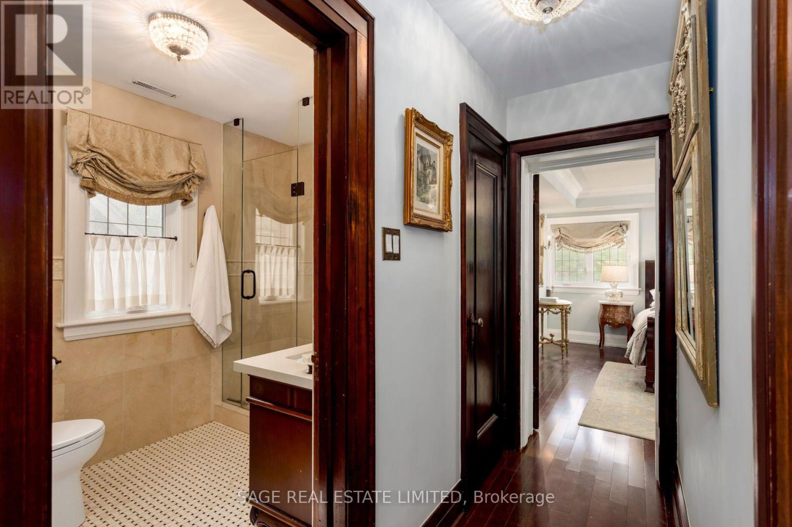 124 Brentwood Road North, Toronto, ON photo 28