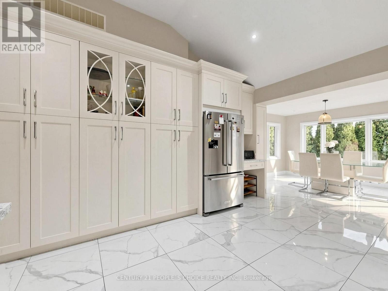 27 MATLOCK AVENUE - 13